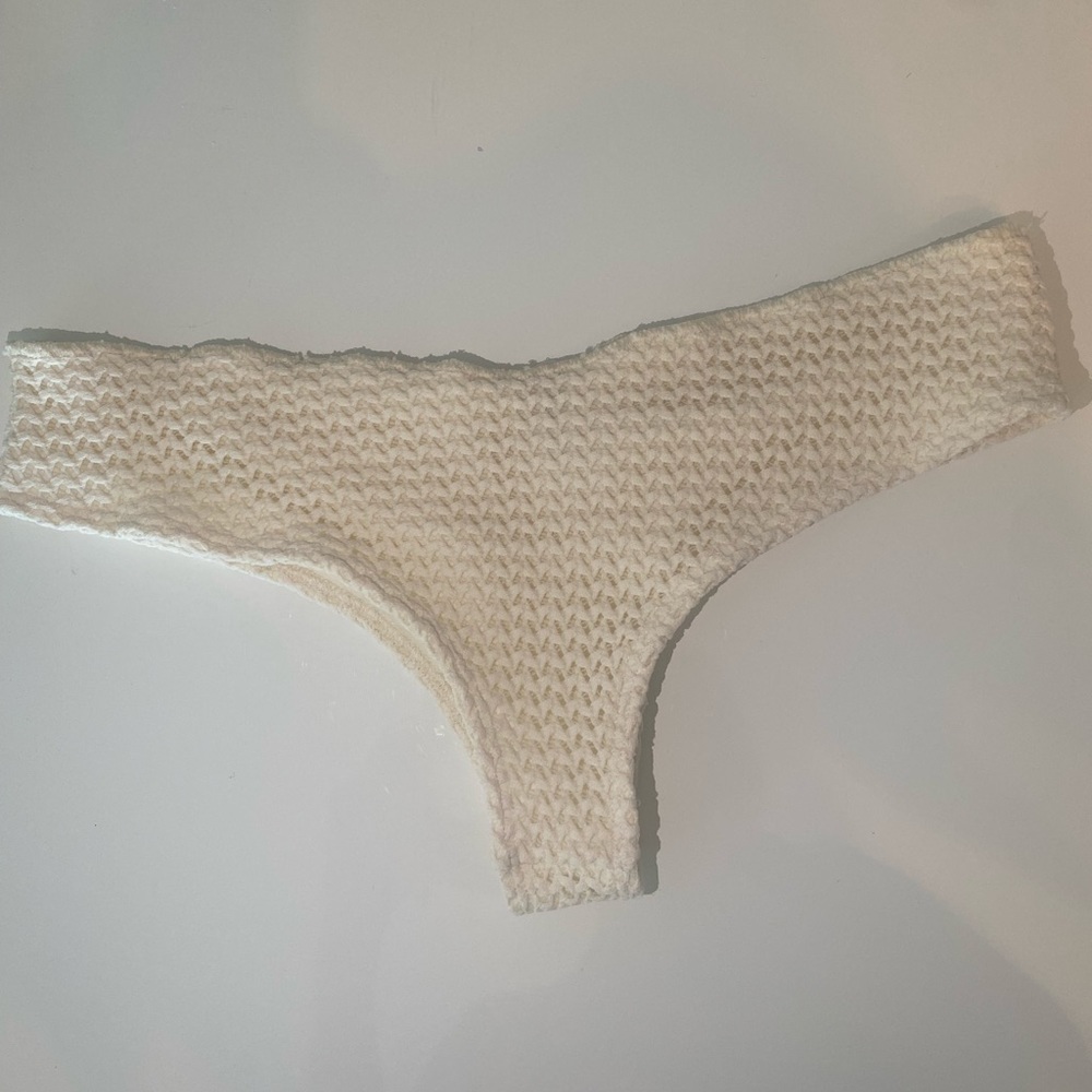 Montce Uno Micro Bone Crochet scrunch Bikini bottoms